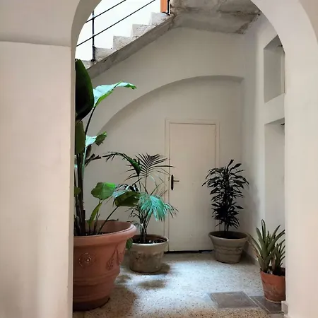 Ossuna Seaview Door דירה *