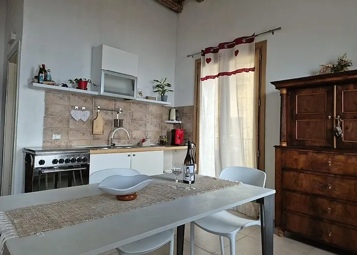 Ossuna Seaview Door * Τραπάνι